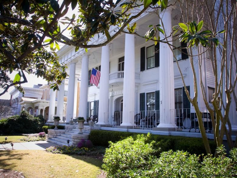 Auberge 1842 – Charme historique à Macon