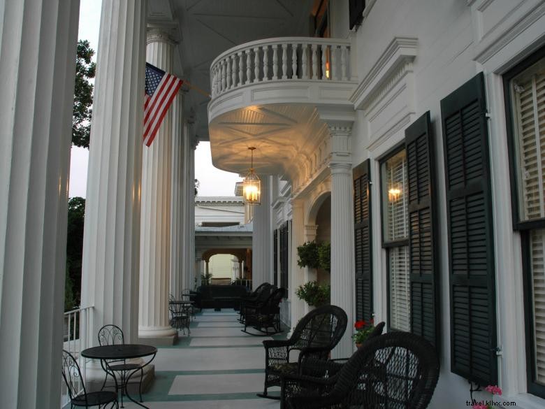 Auberge 1842 – Charme historique à Macon