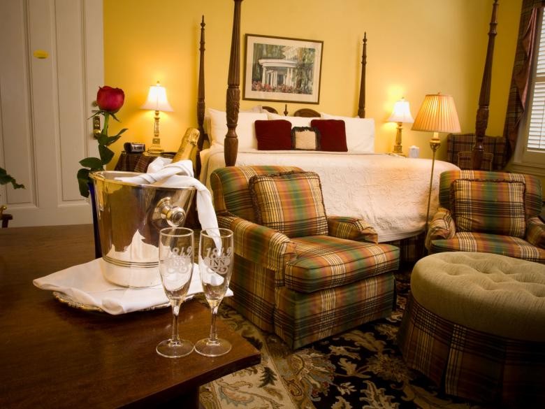 Auberge 1842 – Charme historique à Macon