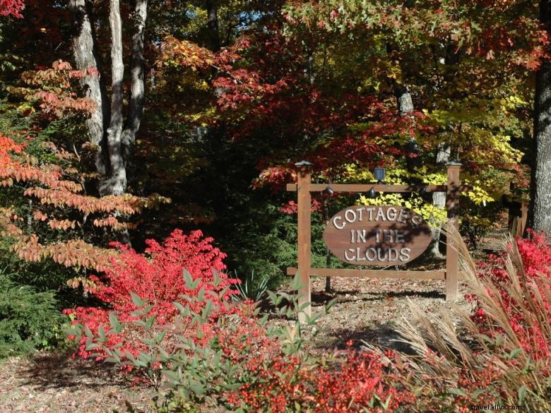 Cottages Dans les Nuages – 5 chalets uniques sur Lookout Mountain, GA