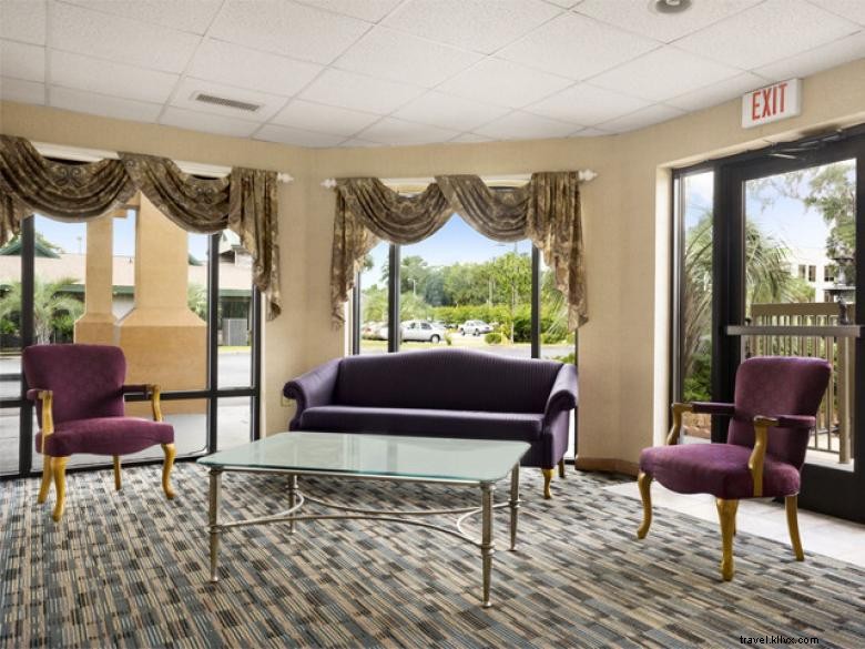 Days Inn & Suites par Wyndham – Midtown de Savannah