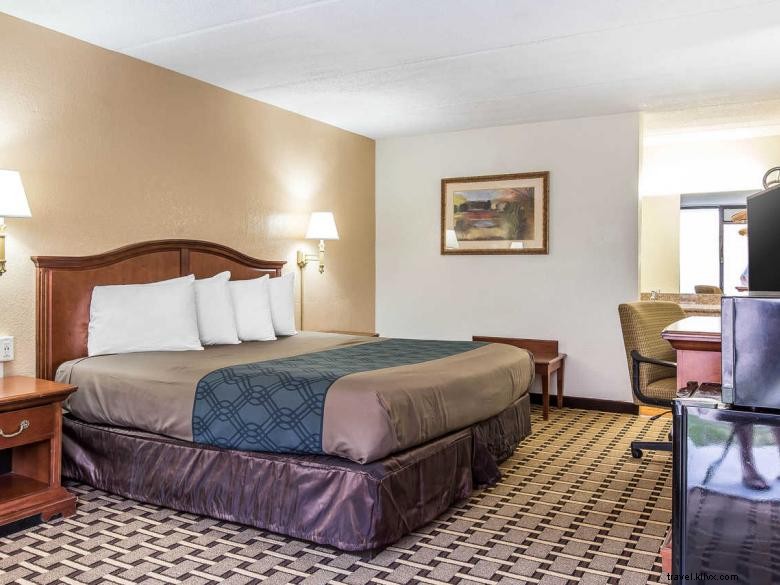 Econo Lodge Midtown – Savannah