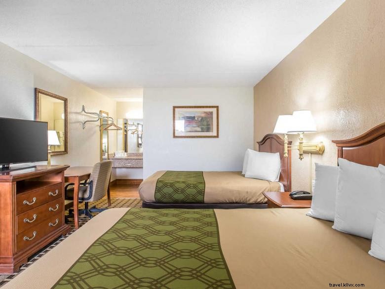 Econo Lodge Midtown – Savannah