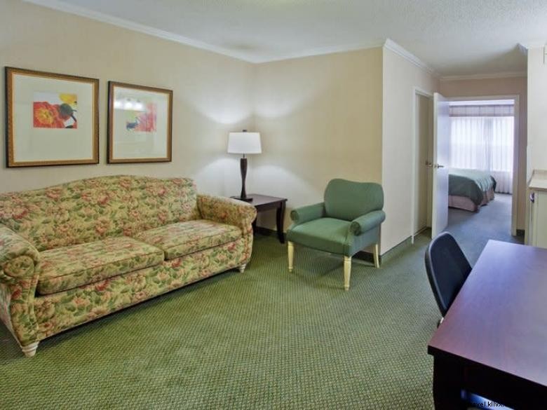 Country Inn & Suites by Radisson – Aéroport Nord d Atlanta