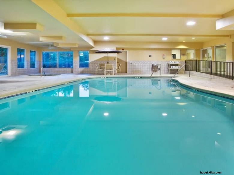 Country Inn & Suites by Radisson – Aéroport Nord d Atlanta