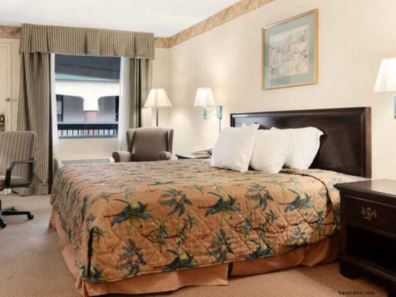 Days Inn & Suites par Wyndham – Savannah Gateway (I-95 et 204)