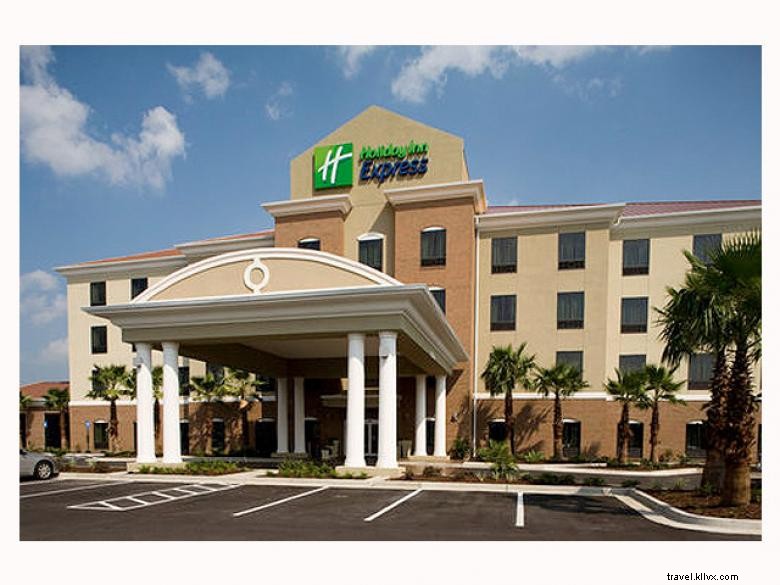 Holiday Inn Express & Suites Waycross