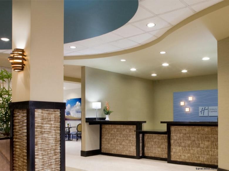 Holiday Inn Express & Suites Waycross