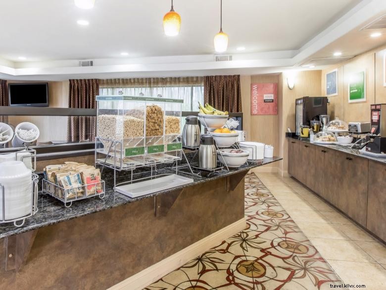 Comfort Suites – Zone de la base navale de Kings Bay