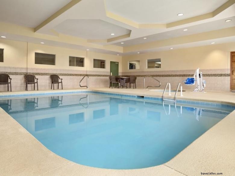 Country Inn & Suites by Radisson, Albany