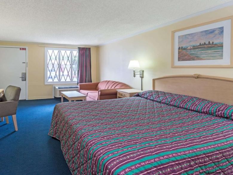 Knights Inn Norcross – Hôtel près d Atlanta