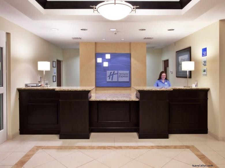 Holiday Inn Express & Suites Savannah – Centre‑ville
