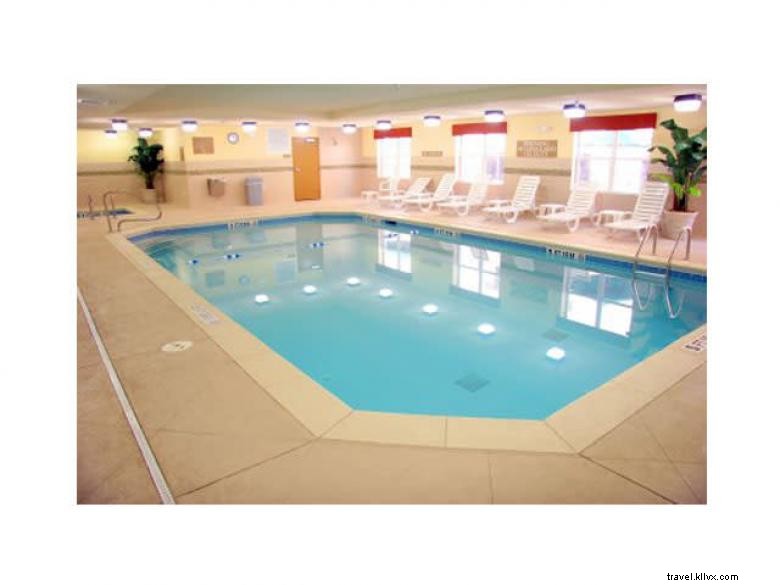 Country Inn & Suites par Radisson, Mâcon Nord