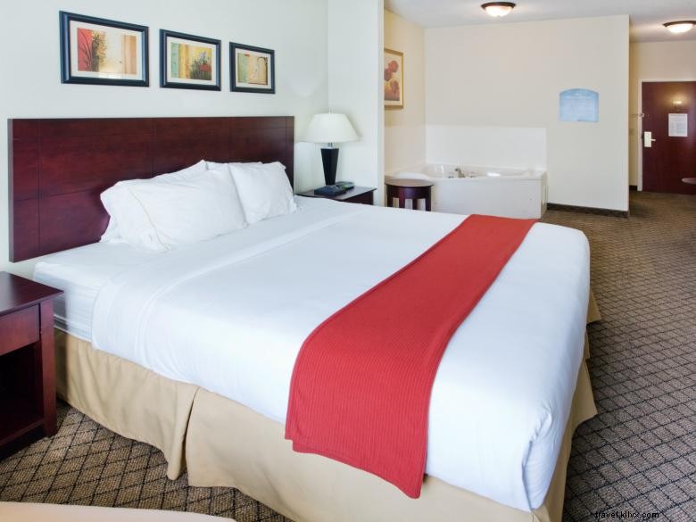 Comfort Inn & Suites Canton