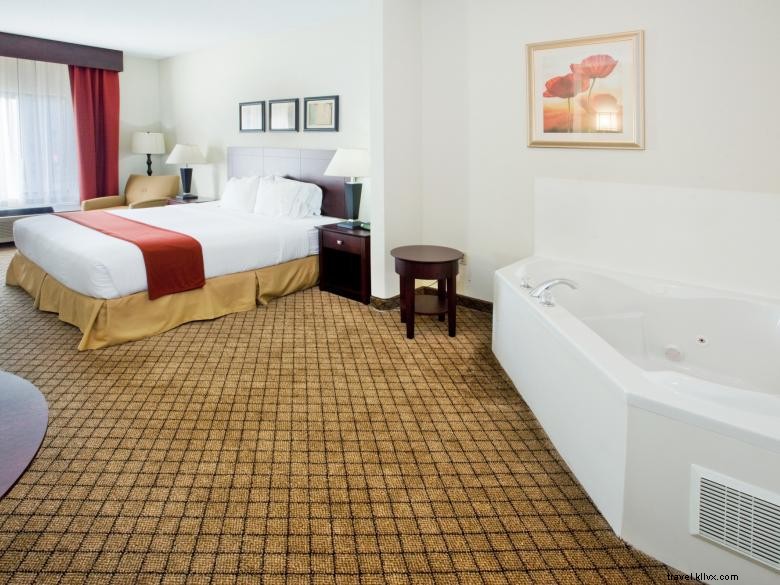 Comfort Inn & Suites Canton