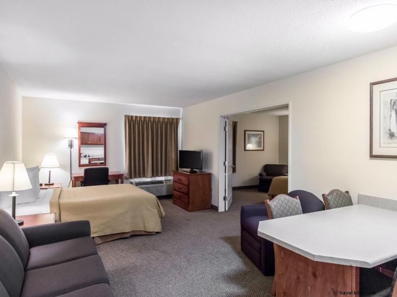 Quality Inn & Suites Savannah North – Port Wentworth