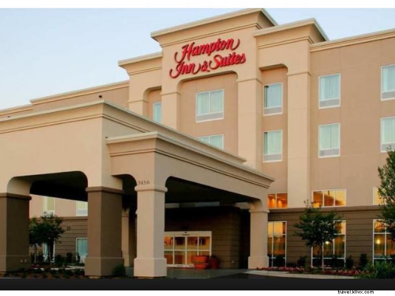 Hampton Inn & Suites Atlanta Airport West – Camp Creek Parkway
