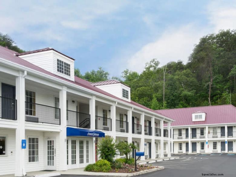 Howard Johnson Inn Dalton – Hôtel moderne au charme campagnard