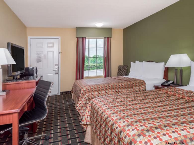 Howard Johnson Inn Dalton – Hôtel moderne au charme campagnard