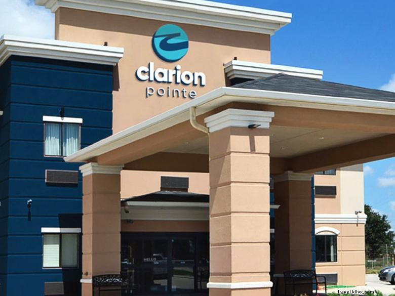 Hôtel Clarion Pointe à Columbus – Confort, style et commodité
