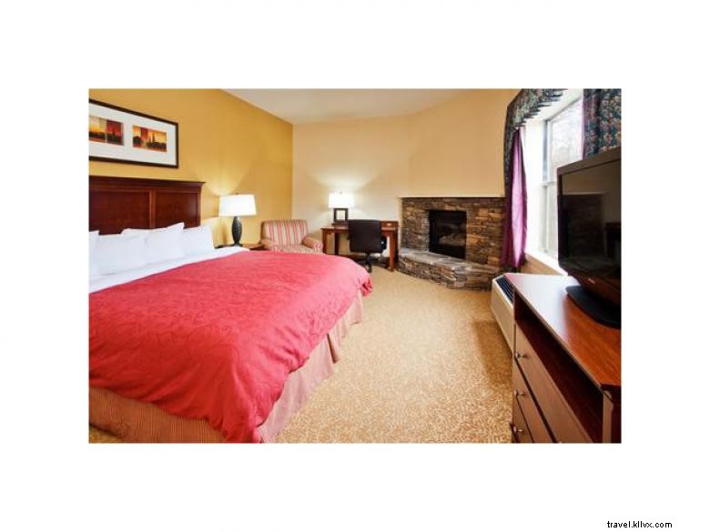 Country Inn & Suites by Radisson, Helen