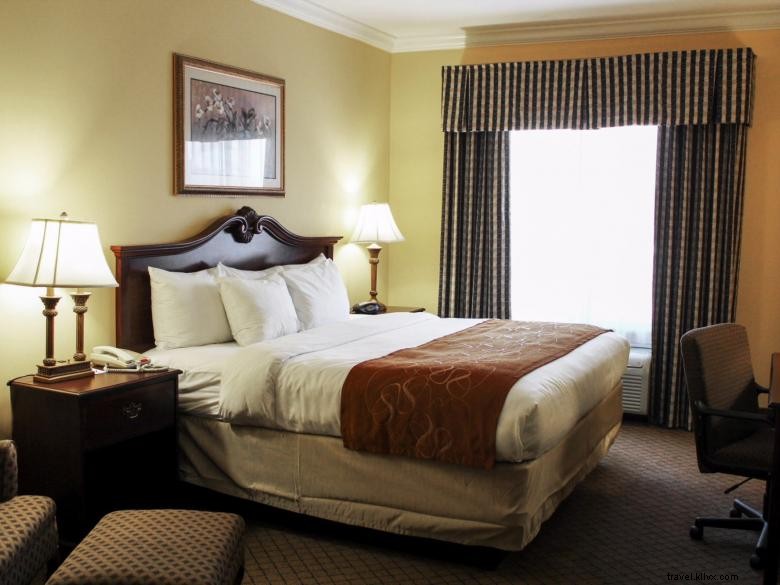 Comfort Suites Savannah North – Port Wentworth