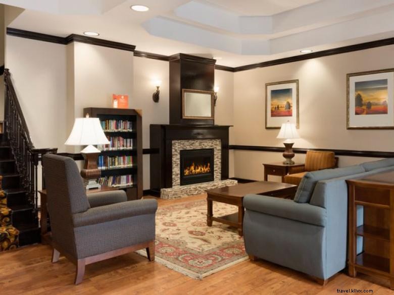 Country Inn & Suites by Radisson, Buford, près du Mall of Georgia