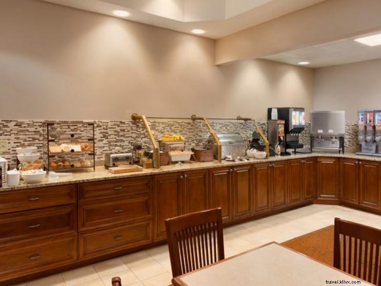 Country Inn & Suites by Radisson, Buford, près du Mall of Georgia