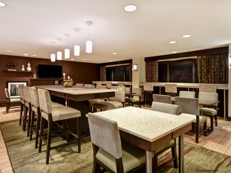 Hampton Inn Atlanta – Mall of Georgia