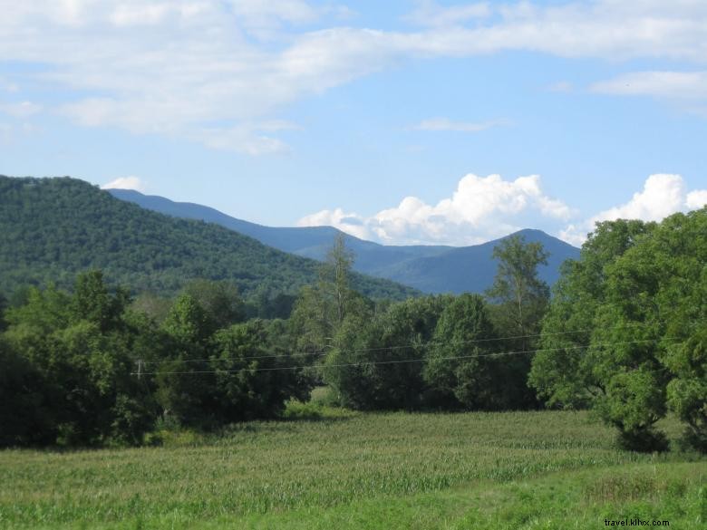 Retraite Montagnarde Sautee – Cabines de Luxe et Lieu d’Événement