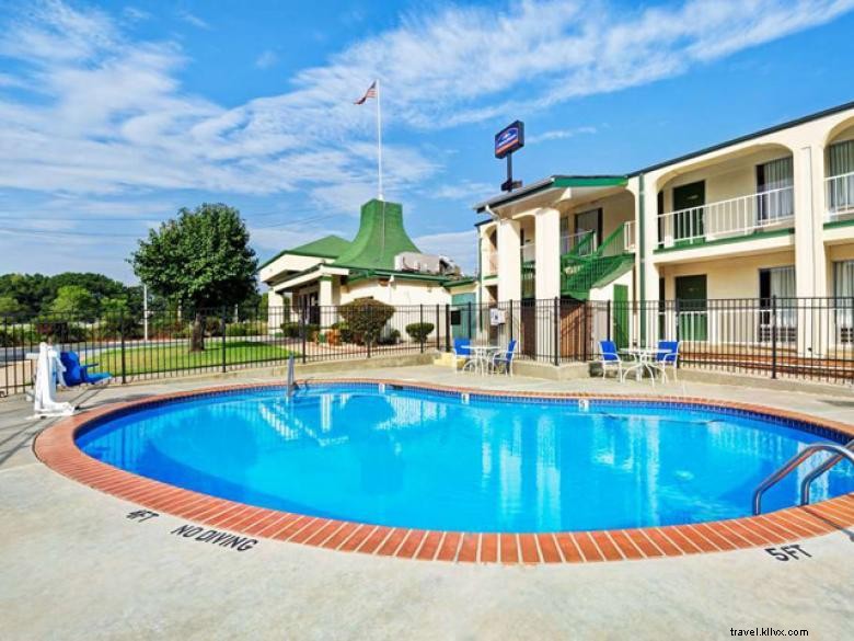 Howard Johnson Wyndham McDonough
