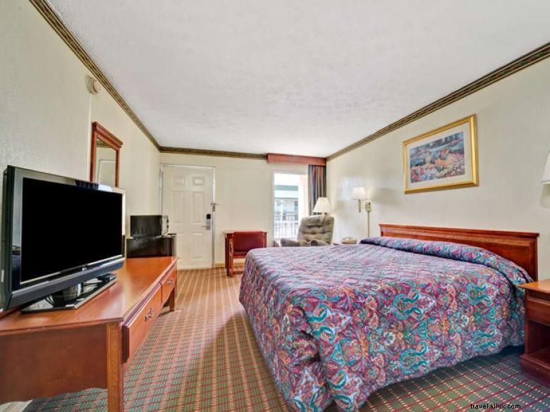 Howard Johnson Wyndham McDonough