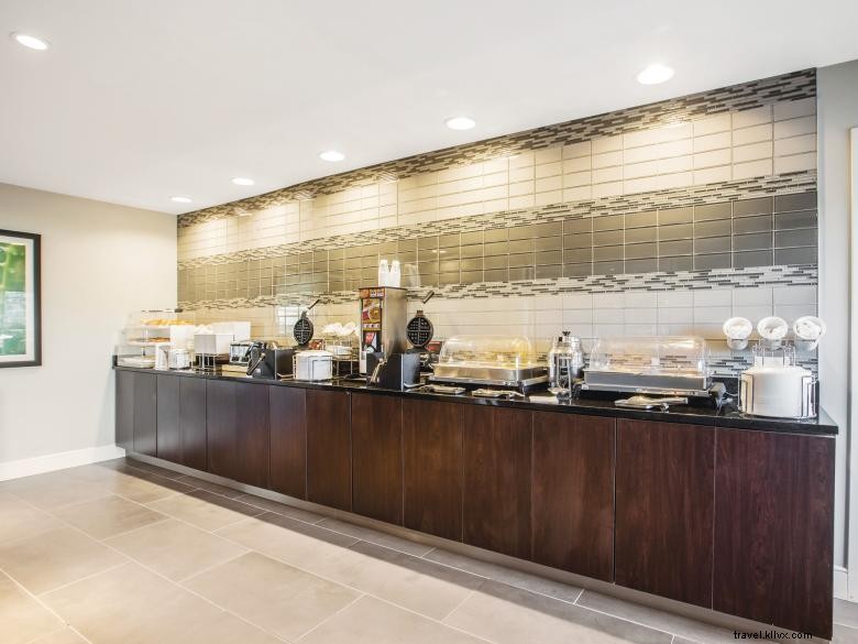 La Quinta Inn & Suites Atlanta Midtown – Buckhead (Nouvelle Rénovation)