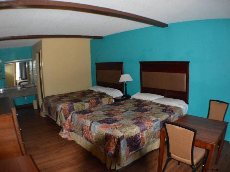 Sun Down Lodge – Locust Grove