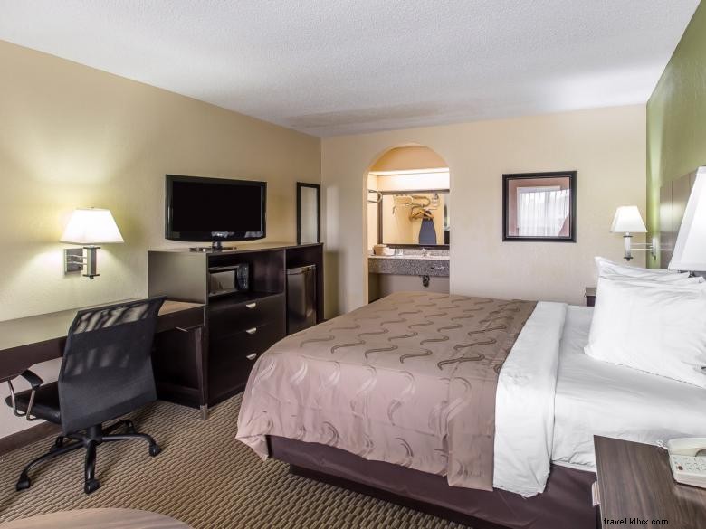 Quality Inn Adairsville