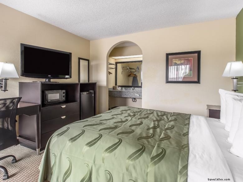 Quality Inn Adairsville