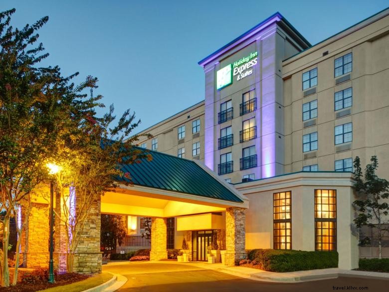 Holiday Inn Express & Suites Atlanta Buckhead