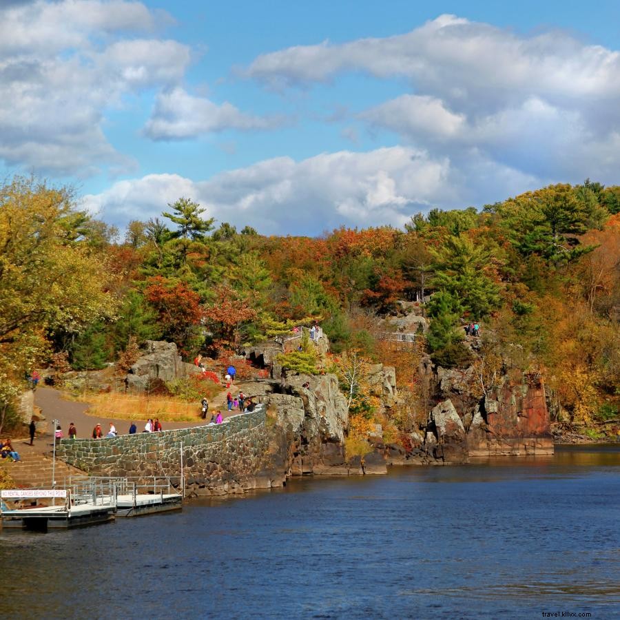 Canoë, camping et observation des couleurs le long de la rivière St. Croix