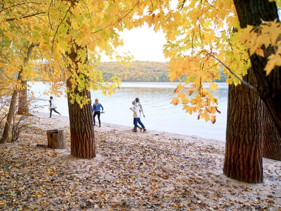 Canoë, camping et observation des couleurs le long de la rivière St. Croix