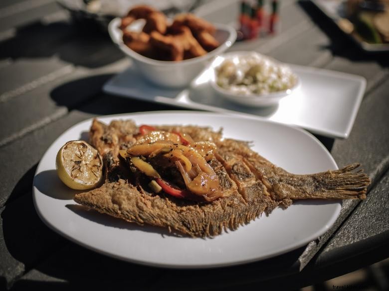 Saltwater Fishery : fruits de mer frais et bar sur le rooftop