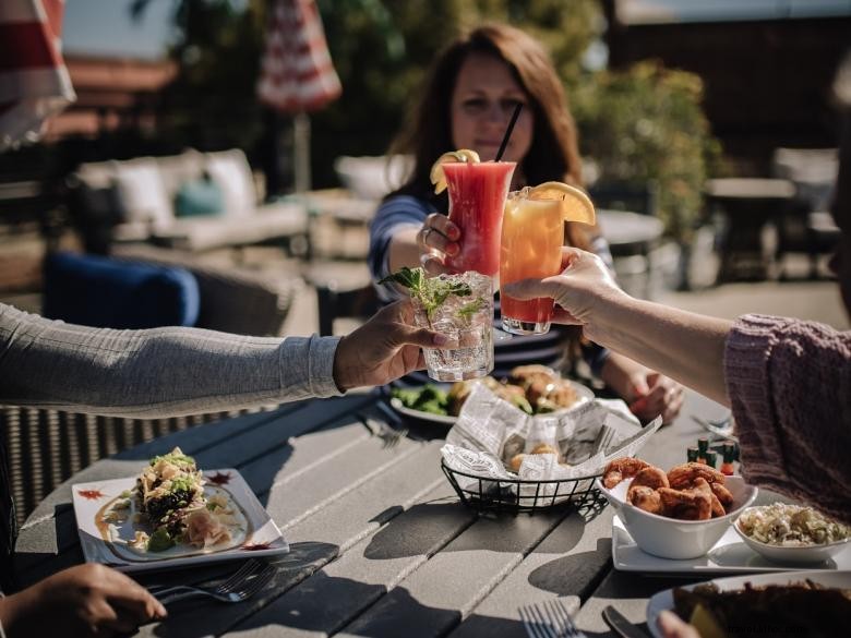Saltwater Fishery : fruits de mer frais et bar sur le rooftop