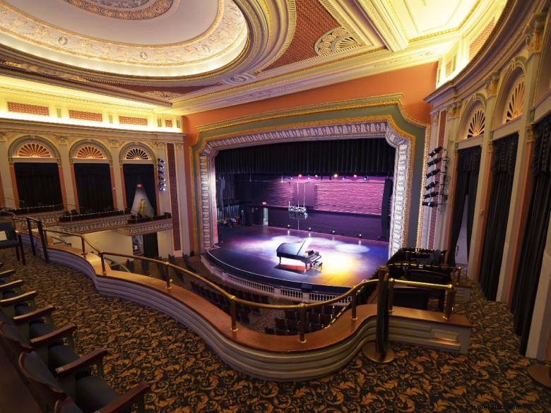 Théâtre Lucas : un joyau restauré au cœur de Savannah