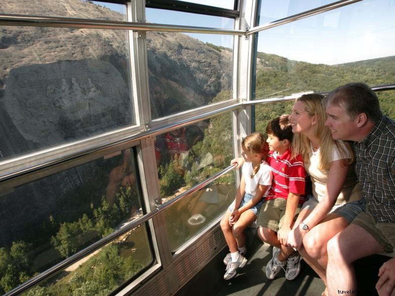 Parc de Stone Mountain – Le plus grand parc d’attractions de Géorgie