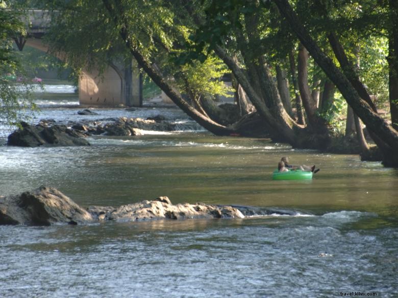 Tubing sur rivière fraîche