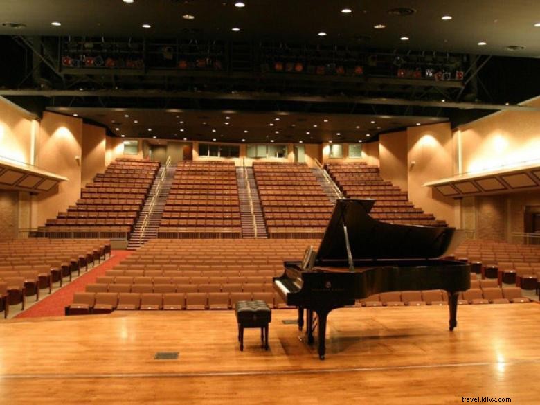 Le Centre des Arts Donald W. Nixon