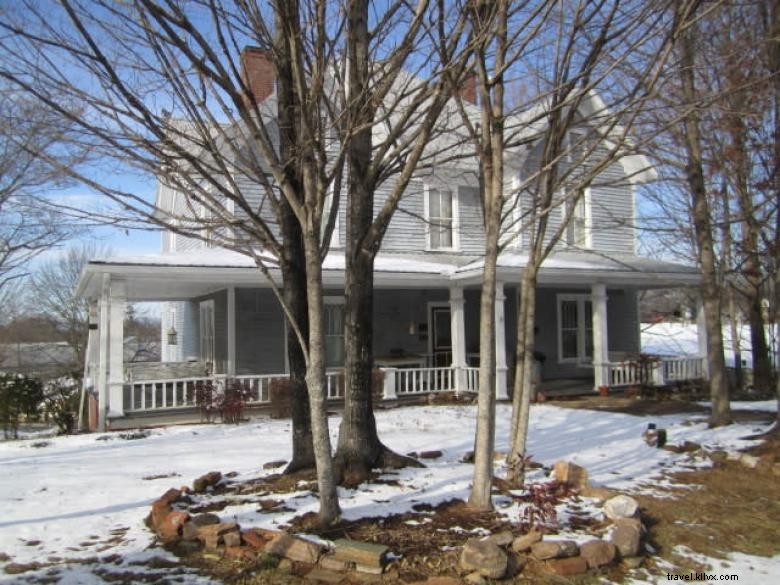 Maison d hôtes Loudermilk – le musée Elvis complet