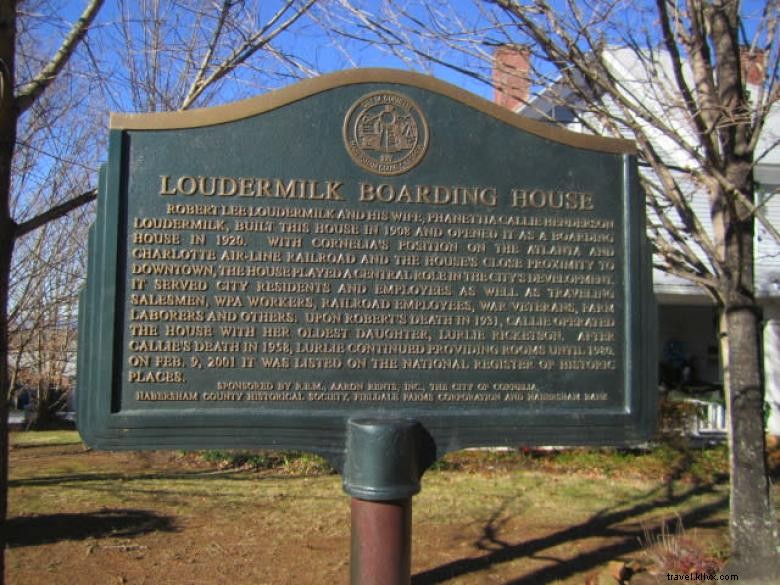 Maison d hôtes Loudermilk – le musée Elvis complet