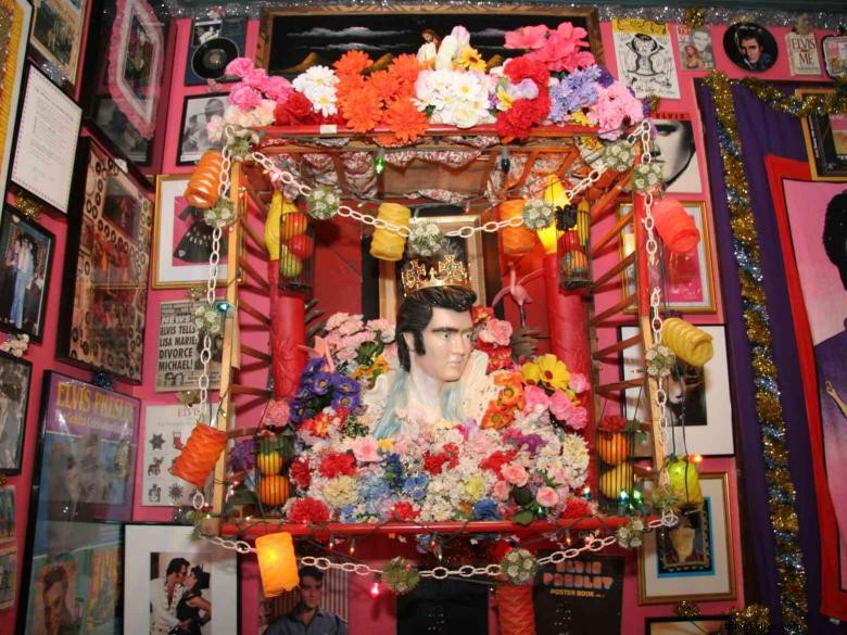 Maison d hôtes Loudermilk – le musée Elvis complet