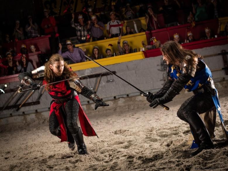 Dîner et tournoi à l époque médiévale