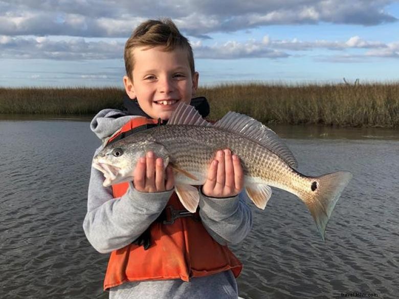 Aventures de pêche côtière dans les marais de Géorgie
